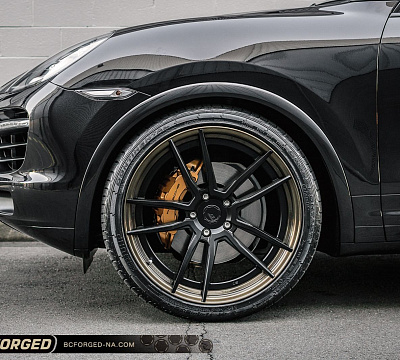 Фото дисков BC Forged HCA163 на Porsche Cayenne II