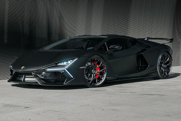 Фото дисков Brixton Forged PF13 R / RS Черный сатин на Lamborghini Revuelto