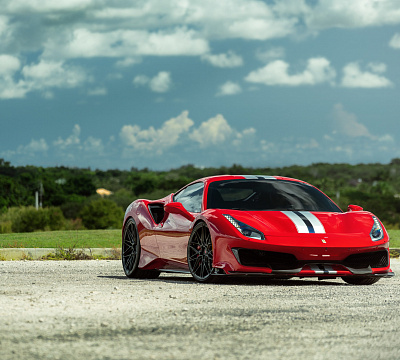 Фото дисков Vossen EVO-5 на Ferrari 488