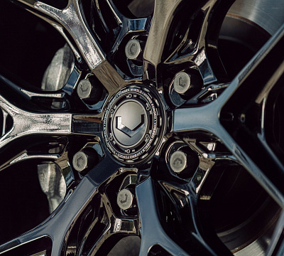 Фото дисков Vossen HFX-1 (6-Lug) на Toyota Sequoia III