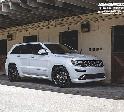 Фото дисков HRE P101 на Jeep Grand Cherokee IV