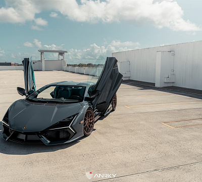 Фото дисков Anrky AN20 на Lamborghini Revuelto