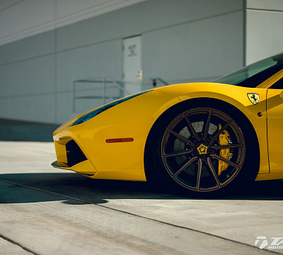 Фото дисков Vossen M-X2 на Ferrari 488