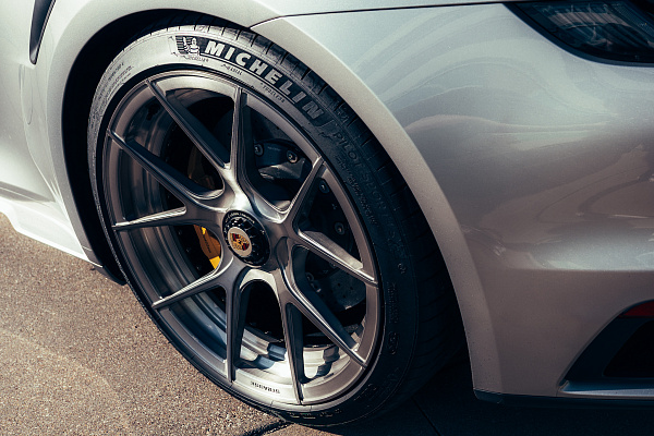 Фото дисков Strasse Wheels SM5 Deep Concave Duoblock Сатиновый темный лак на Porsche 911 VIII