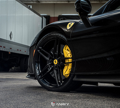 Фото дисков Anrky AN17 на Ferrari SF90