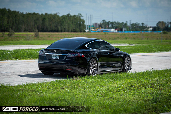 Фото дисков BC Forged HCA381 Глянцевый тонированный лак на Tesla Model S