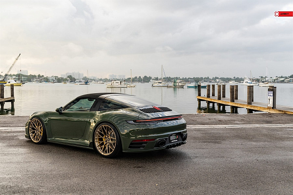 Фото дисков Anrky AN10 Глянцевое темное золото на Porsche 911 VIII