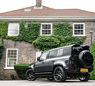 Фото дисков Kahn Type 52 RS на Land Rover Defender II