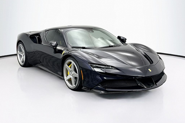 Фото дисков Giovanna Cinque Серебро на Ferrari SF90