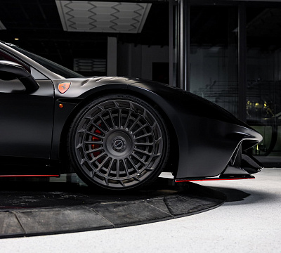 Фото дисков Brixton Forged TR10 AERO1 на Ferrari 458