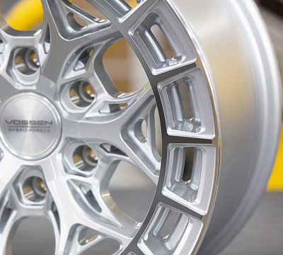 Vossen HFX-1 (6-Lug)