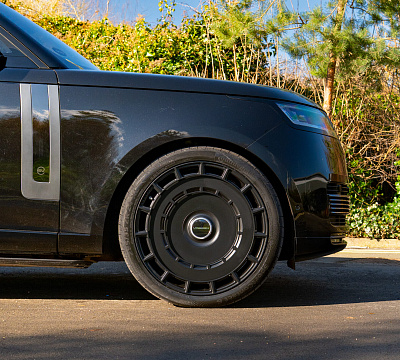 Фото дисков Vossen HF-9 на Land Rover Range Rover V