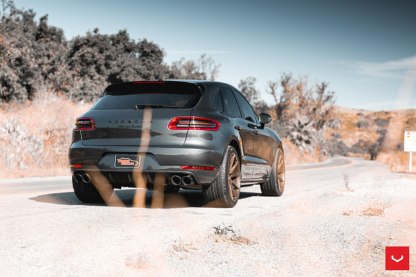 Фото дисков Vossen VFS-1 Сатиновая бронза на Porsche Macan I