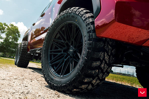 Фото дисков Vossen HF6-5 Черный сатин на Toyota Tundra III