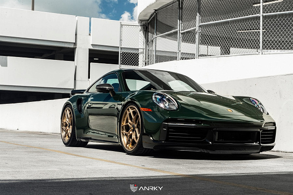 Фото дисков Anrky S3-X4 Глянцевое темное золото на Porsche 911 VIII