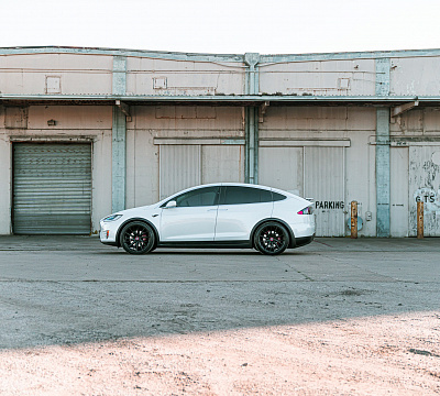 Фото дисков Vossen HF-4T на Tesla Model X