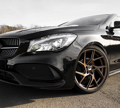 Фото дисков Bola FLA на Mercedes-Benz CLA (C117, X117)
