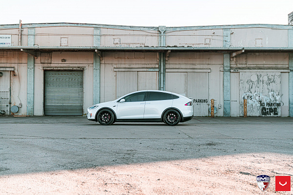Фото дисков Vossen HF-4T Черный сатин на Tesla Model X