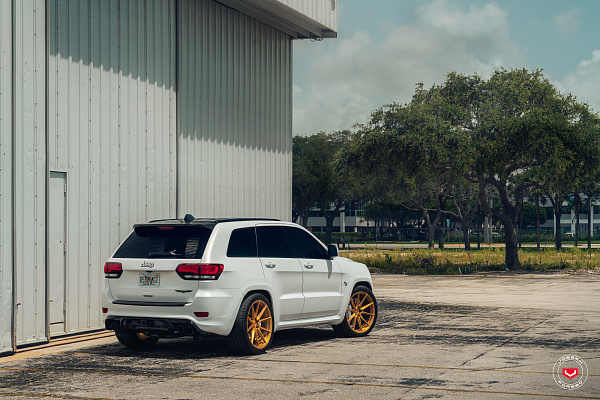 Фото дисков Vossen EVO-2 Глянцевая медь на Jeep Grand Cherokee IV