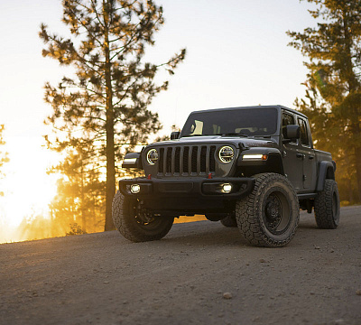 Фото дисков Black Rhino ABRAMS на Jeep Gladiator II (JT)