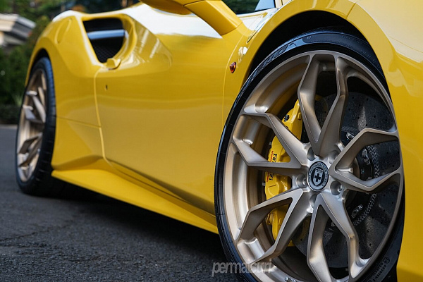 Фото дисков HRE P201 Сатиновая шампань на Ferrari 488