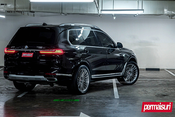Фото дисков Vossen S17-04 Глянцевый лак на BMW X7 (G07)