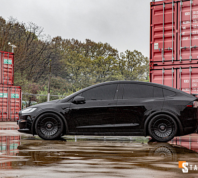 Фото дисков Vossen S21-12 на Tesla Model X