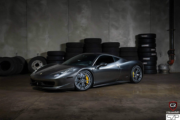Фото дисков HRE S104 Сатиновый графит на Ferrari 458