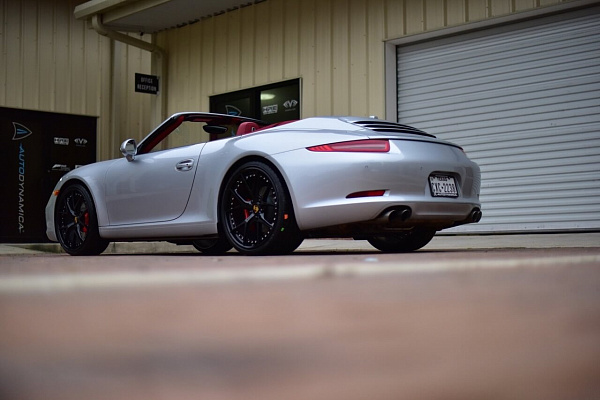 Фото дисков HRE S101 Черный глянец на Porsche 911 VII