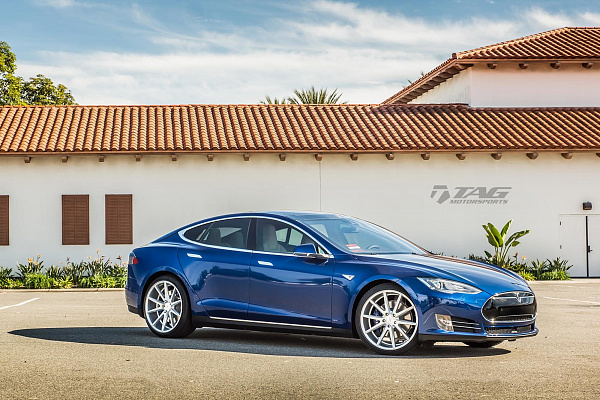 Фото дисков Vossen VFS-1 Серебро на Tesla Model S