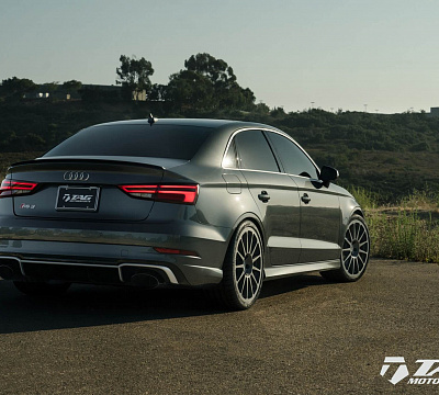 Фото дисков HRE 303M на Audi A/S/RS 3 (8V)