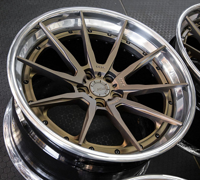 ADV.1 ADV10 Track Spec CS