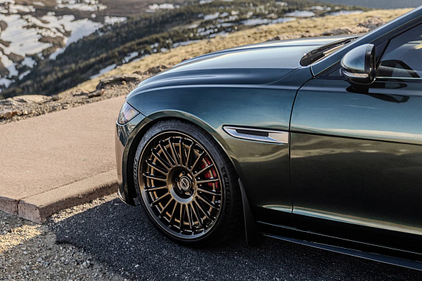 Фото дисков Brixton Forged TR11 Глянцевая бронза на Jaguar XF II