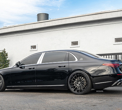 Фото дисков Strasse Wheels SV15T Deep Concave FS на Mercedes-Benz S-Class (W223)