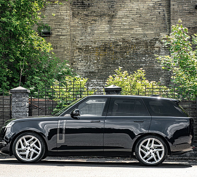 Фото дисков Kahn Type 52 RS на Range Rover V