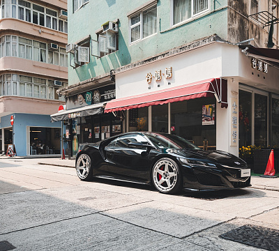 Фото дисков Brixton Forged TR05 AERO1 на Acura NSX II