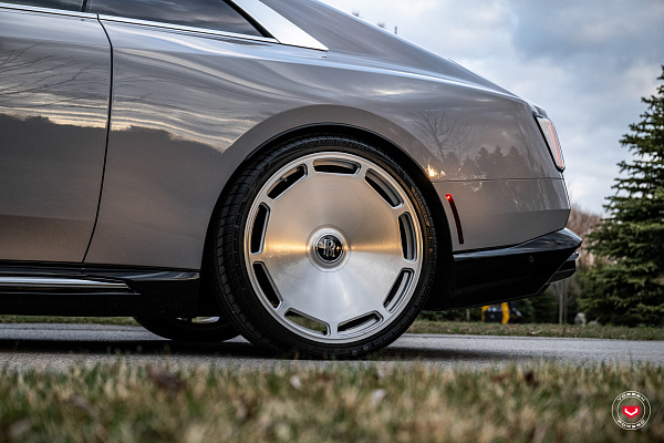 Фото дисков Vossen GEN-06 Глянцевый лак на Rolls-Royce Spectre