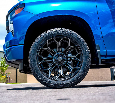 Фото дисков 4PLAY 4P83 на Chevrolet Silverado IV