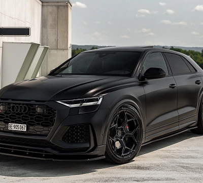 Фото дисков Radi8 R804 на Audi Q8