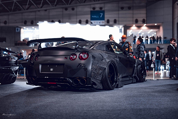 Фото дисков Brixton Forged PF5 Черный сатин на Nissan GT-R
