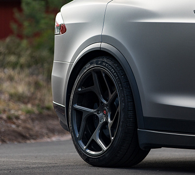 Фото дисков Vossen CG-205T на Tesla Model X