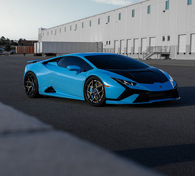 Фото дисков Brixton Forged PF7 на Lamborghini Huracan