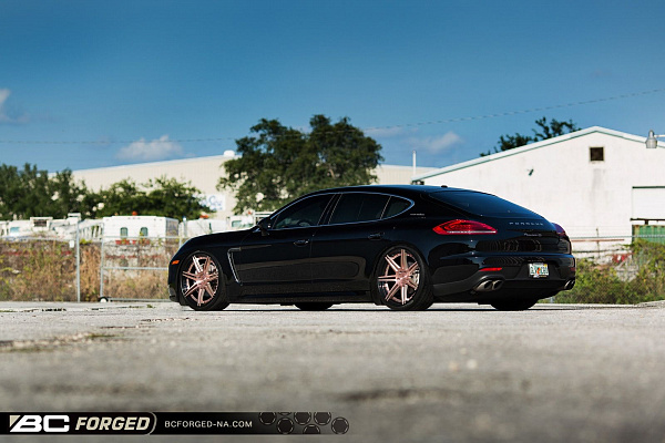 Фото дисков BC Forged HC027 Другой цвет на Porsche Panamera I
