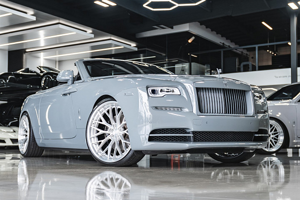 Фото дисков Anrky AN30 Глянцевый лак на Rolls-Royce Wraith