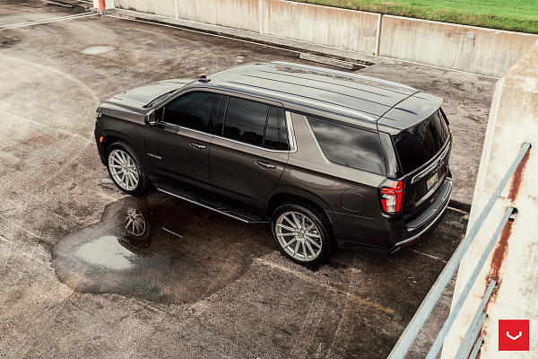 Фото дисков Vossen HF6-1 Серебро на Chevrolet Tahoe V