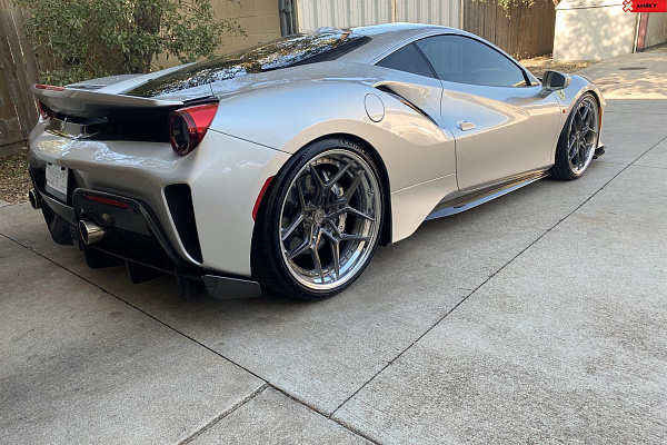 Фото дисков Anrky S3-X4 Глянцевый темный лак на Ferrari 488
