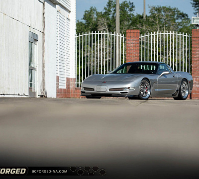 Фото дисков BC Forged LE81 // MLE81 на Chevrolet Corvette C5