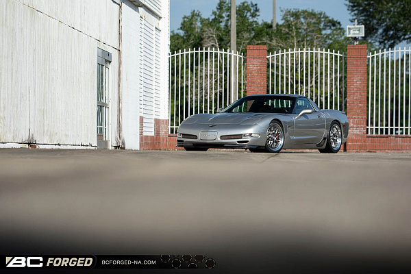Фото дисков BC Forged LE81 // MLE81 Глянцевый тонированный лак на Chevrolet Corvette C5