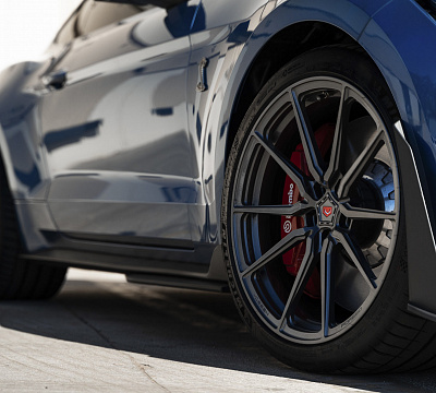 Фото дисков Vossen M-X2 на Ford Mustang VI