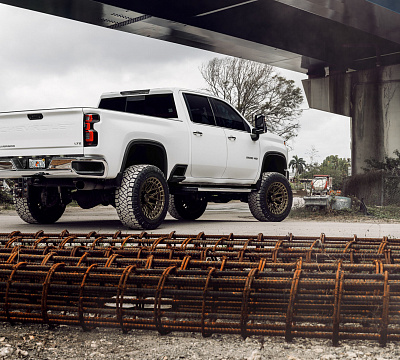 Фото дисков Vossen HFX-1 (8-Lug) на Chevrolet Silverado IV